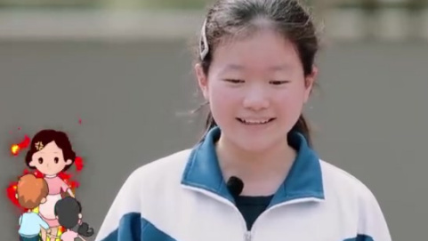 【有俩亲哥是怎样的体验】少年说初二18班的陈菲儿对妈妈说:“有两个哥哥的我非常幸福,我可以